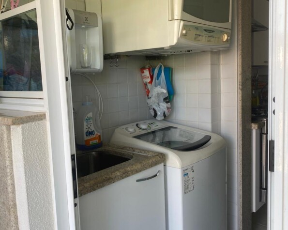 Apartamento em Jurerê na Avenida dos Búzios com 3 quartos sendo uma 1 suíte