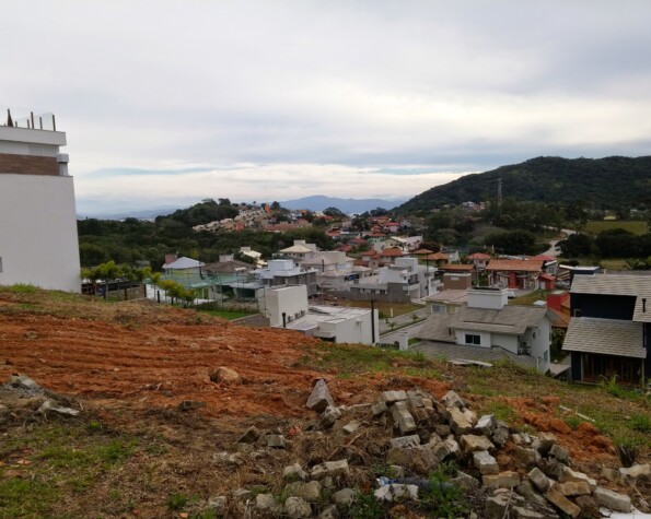 Terreno em condomínio de alto padrão em Santo Antônio de Lisboa em Florianópolis