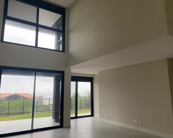 Apartamento Frente Mar em Jurerê no condomínio Gênova Residenza unidade 102