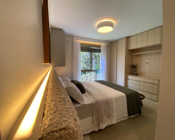 Duplex Frente Mar em Jurerê com 3 suítes no YachtClub