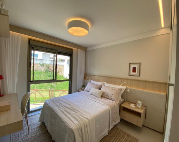 Duplex Frente Mar em Jurerê com 3 suítes no YachtClub