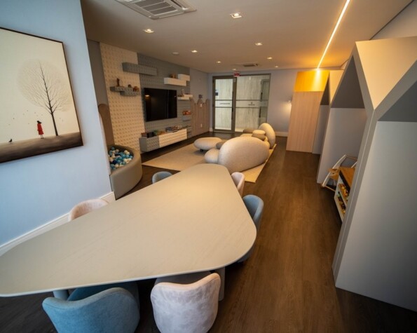 Duplex Frente Mar em Jurerê com 3 suítes no YachtClub