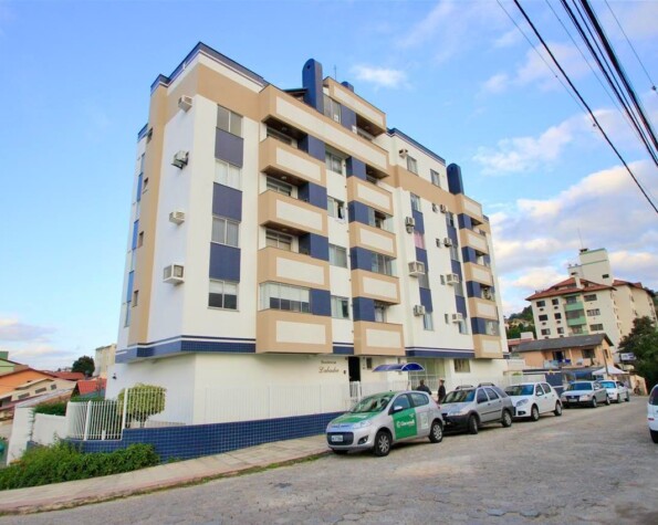 Apartamento 2 dormitórios à Venda – Abraão em Coqueiros – Florianópolis/SC