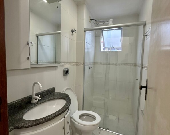 Apartamento 2 dormitórios à Venda – Abraão em Coqueiros – Florianópolis/SC