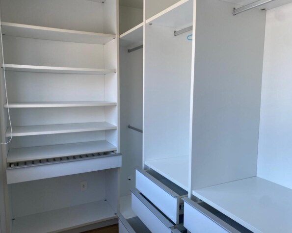 Casa com 4 suítes em Jurerê Internacional — 318 m² construída em terreno de 450 m²