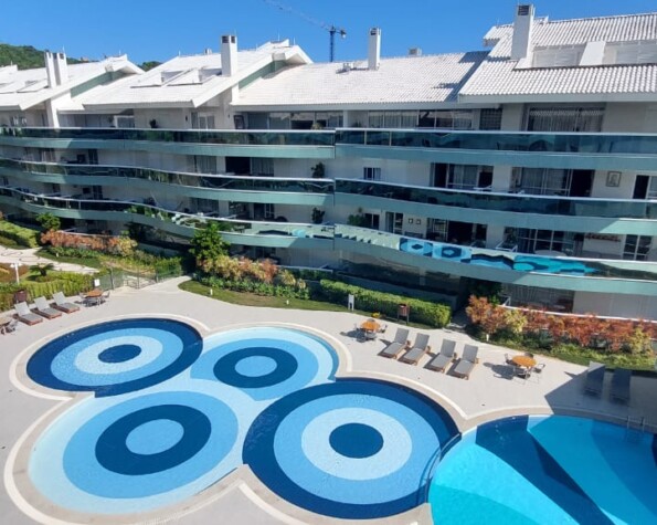 Cobertura Pé na Areia na Praia Brava — 288 m² Privativos | Alto Potencial de Valorização