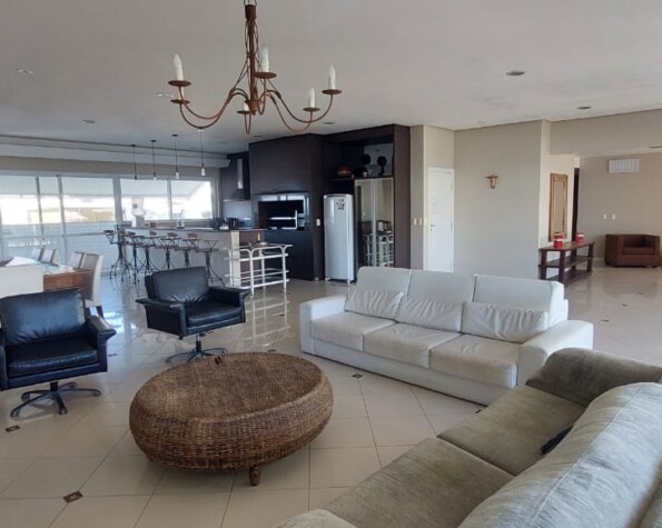 Cobertura Pé na Areia na Praia Brava — 288 m² Privativos | Alto Potencial de Valorização