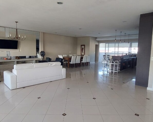 Cobertura Pé na Areia na Praia Brava — 288 m² Privativos | Alto Potencial de Valorização