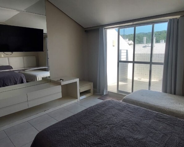 Cobertura Pé na Areia na Praia Brava — 288 m² Privativos | Alto Potencial de Valorização